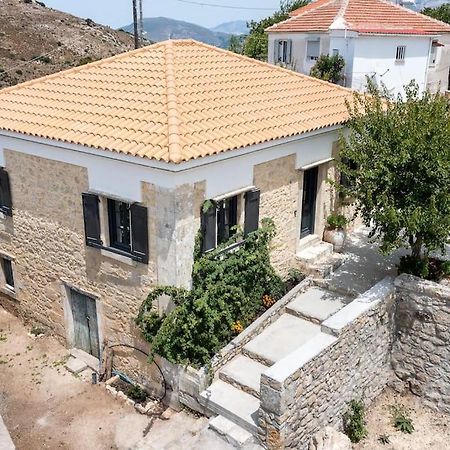 Villa Aiolia Kondoyenádha Dış mekan fotoğraf