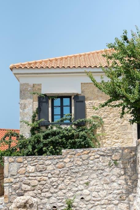 Villa Aiolia Kondoyenádha Dış mekan fotoğraf