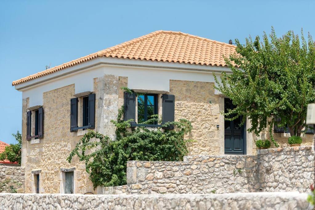 Villa Aiolia Kondoyenádha Dış mekan fotoğraf