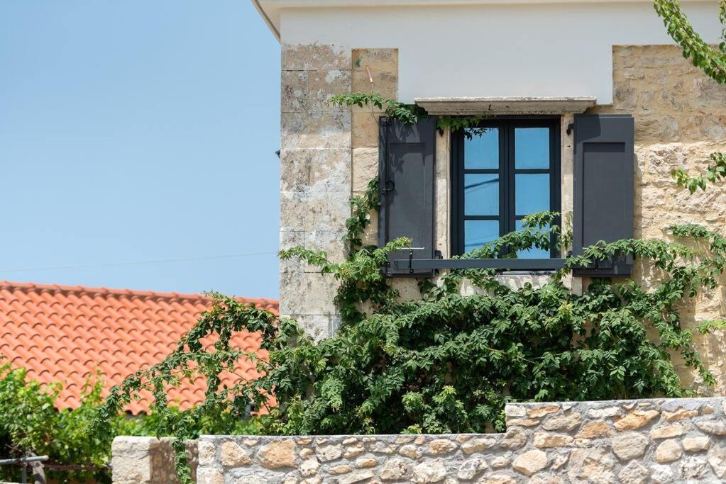 Villa Aiolia Kondoyenádha Dış mekan fotoğraf